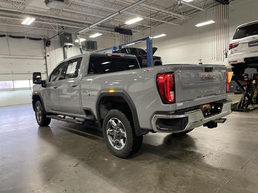 2025 GMC Sierra 2500 SLE