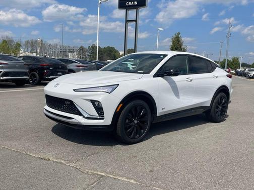 Summit White 2026 Buick Envista Sport Touring FWD