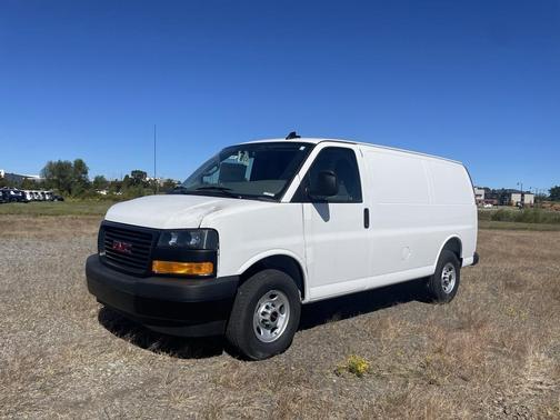 2025 GMC Savana 2500 Work Van