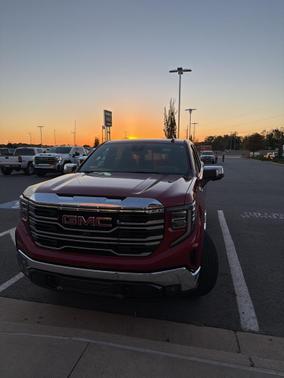 2024 GMC Sierra 1500 SLT
