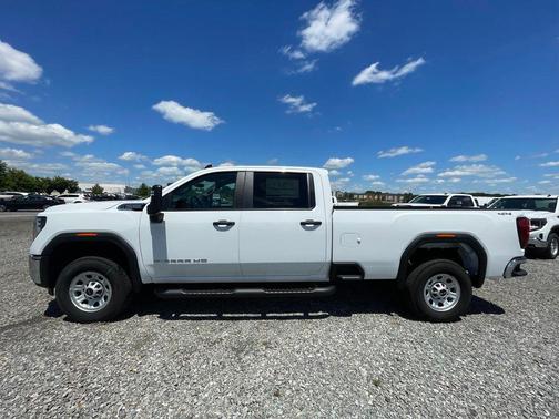 Summit White 2025 GMC Sierra 2500 Pro
