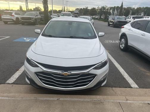 2020 Chevrolet Malibu FWD LT