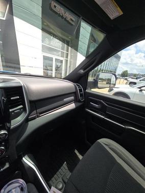 2020 RAM 2500 Big Horn Crew Cab 4X4 6'4' Box