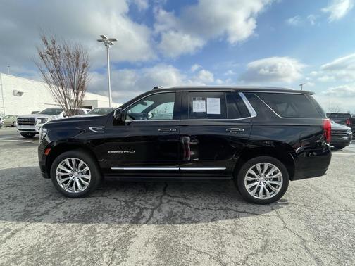 2022 GMC Yukon Denali