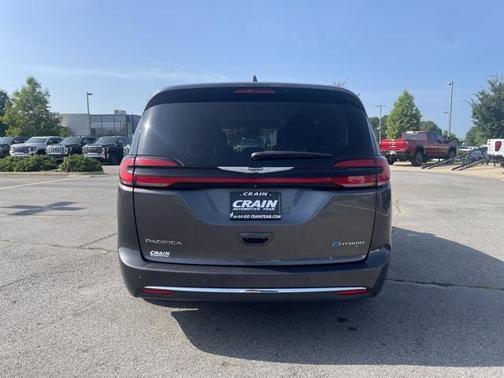 2022 Chrysler Pacifica Hybrid Limited