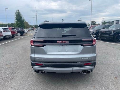 2026 GMC Acadia Elevation FWD