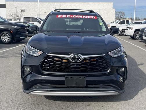 2021 Toyota Highlander Platinum