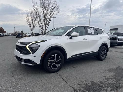 2023 Kia Sportage Hybrid LX