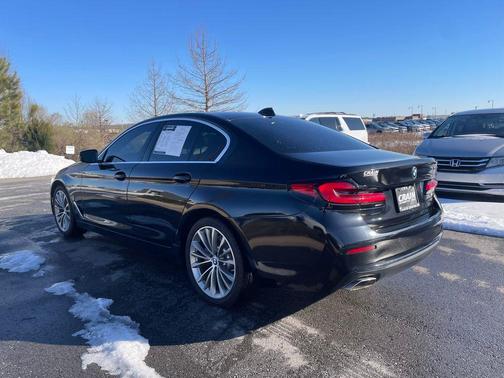 2022 BMW 530 i