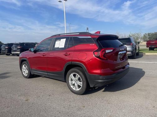 2022 GMC Terrain SLE