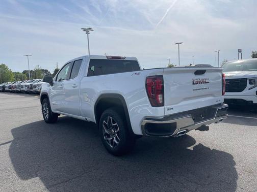 Summit White 2026 GMC Sierra 1500 SLE