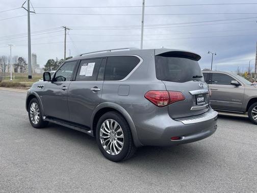 2017 INFINITI QX80 Base