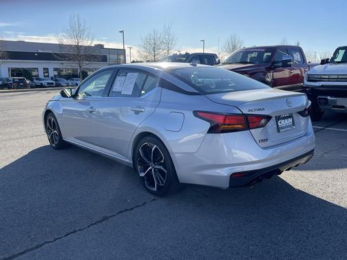 2024 Nissan Altima SR FWD