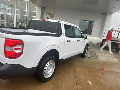 2024 Ford Maverick XL