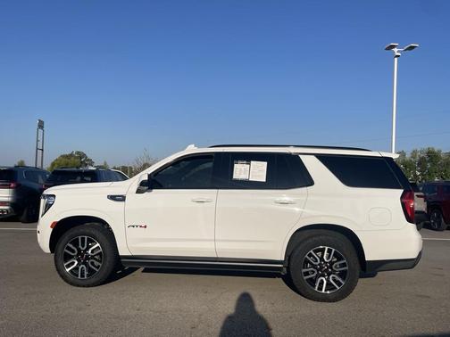2021 GMC Yukon 4WD AT4