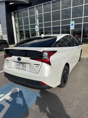 2021 Toyota Prius XLE
