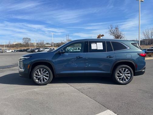 2025 Buick Enclave Preferred FWD