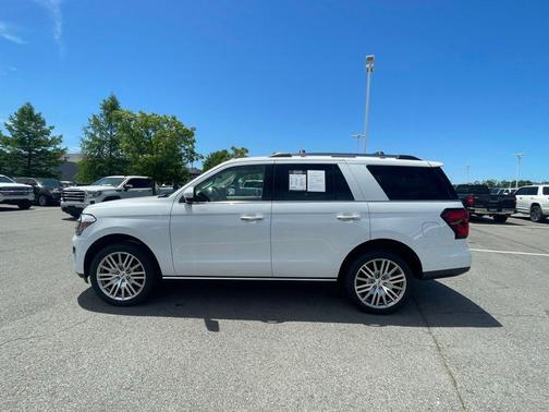 Oxford White 2024 Ford Expedition Limited