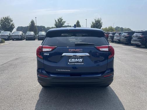 2023 GMC Terrain SLE