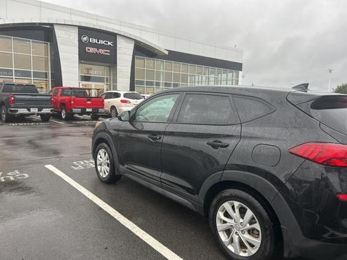 2020 Hyundai TUCSON SE