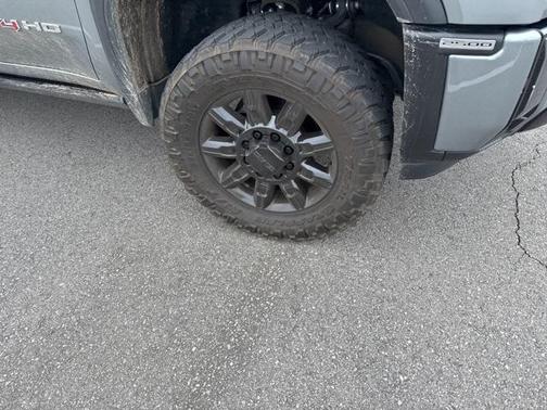 2024 GMC Sierra 2500 AT4