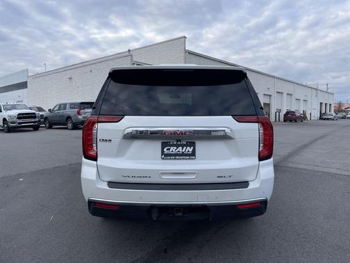 2022 GMC Yukon XL SLT