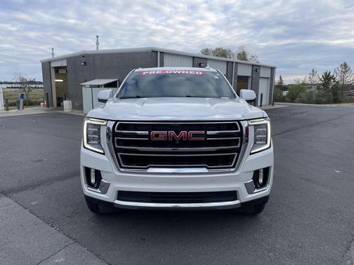 2022 GMC Yukon XL SLT