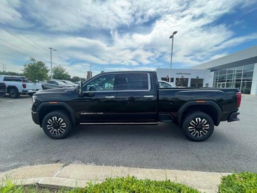 Onyx Black 2026 GMC Sierra 2500 Denali Ultimate