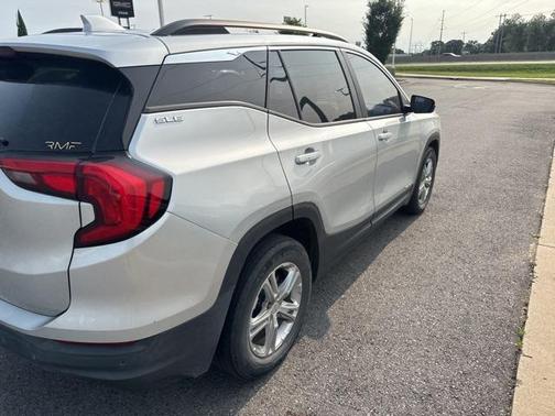 2021 GMC Terrain SLE