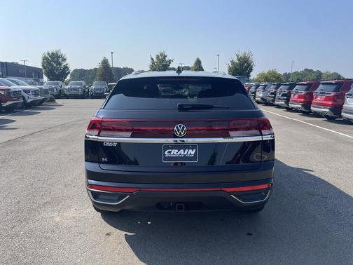2024 Volkswagen Atlas Cross Sport 2.0T SE w/Technology