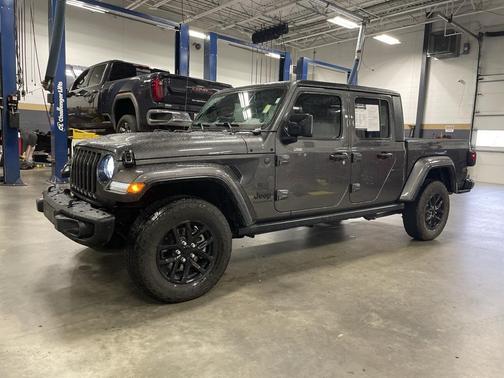 2023 Jeep Gladiator Sport S