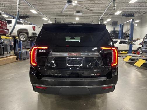 2024 GMC Yukon XL 4WD AT4