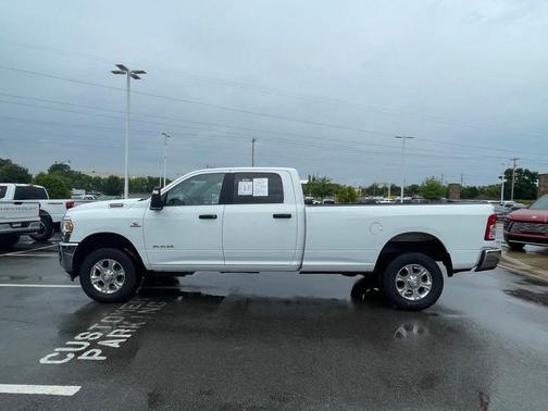 Bright White 2024 RAM 2500 Big Horn Crew Cab 4x4 8' Box