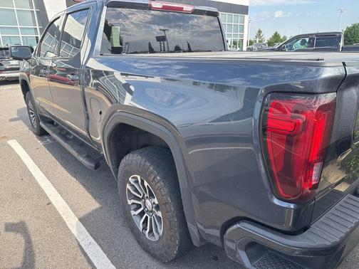 Sky 2021 GMC Sierra 1500 AT4