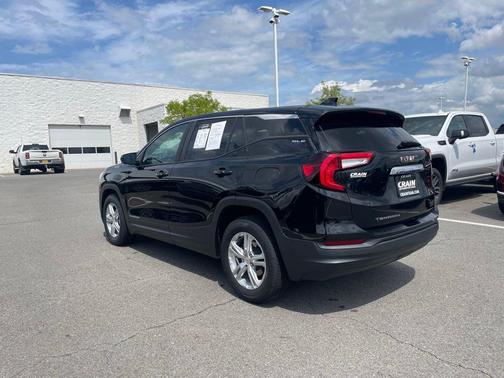Ebony Twilight Metallic 2022 GMC Terrain SLE