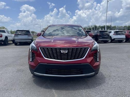 2021 Cadillac XT4 Premium Luxury