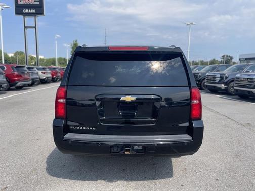 2018 Chevrolet Suburban LT