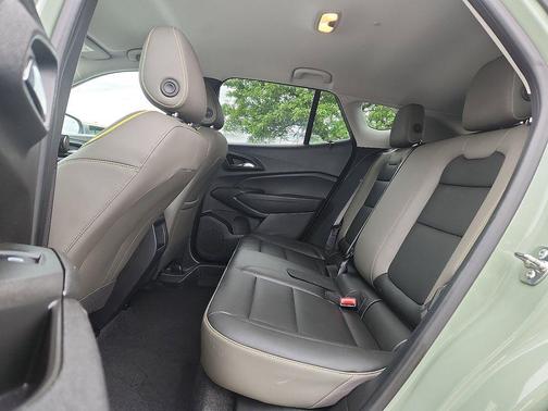 Cacti Green 2025 Chevrolet Trax FWD ACTIV