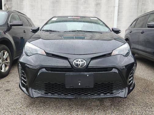 Black Sand Pearl 2019 Toyota Corolla XSE