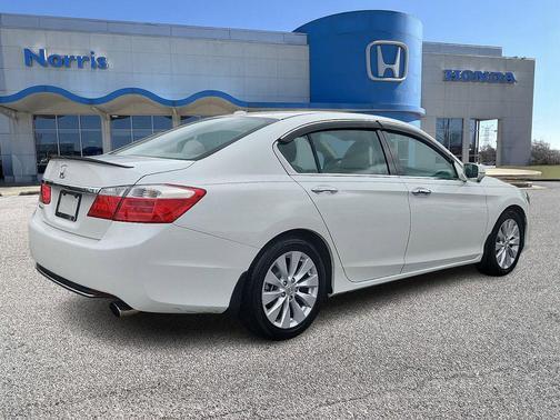 White Orchid Pearl 2015 Honda Accord EX-L