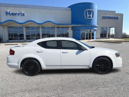 2014 Dodge Avenger SE