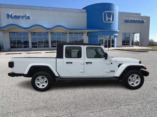 Bright White Clearcoat 2022 Jeep Gladiator Sport S
