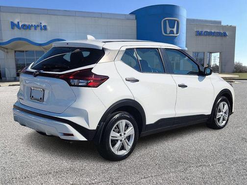 2024 Nissan Kicks S