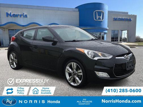 Ultra Black Pearl 2017 Hyundai Veloster Value Edition