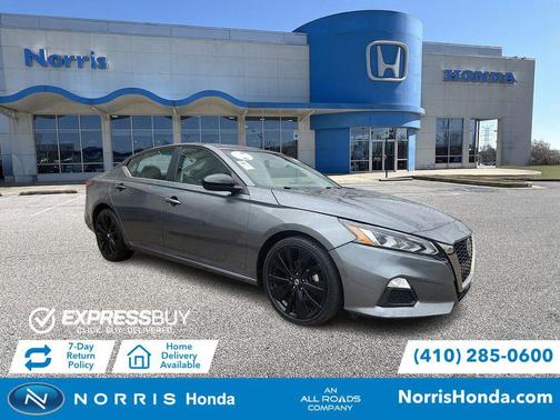Gun Metallic 2022 Nissan Altima SR FWD