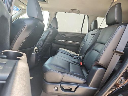 Crystal Black Pearl 2021 Honda Pilot AWD Special Edition