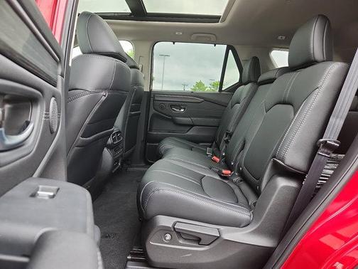 Radiant Red Metallic II 2026 Honda Pilot Touring 8-Passenger