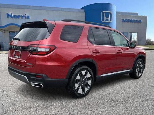 Radiant Red Metallic II 2026 Honda Pilot Touring 8-Passenger