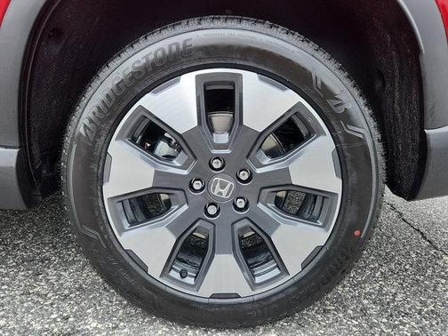 Radiant Red Metallic II 2026 Honda Pilot Touring 8-Passenger