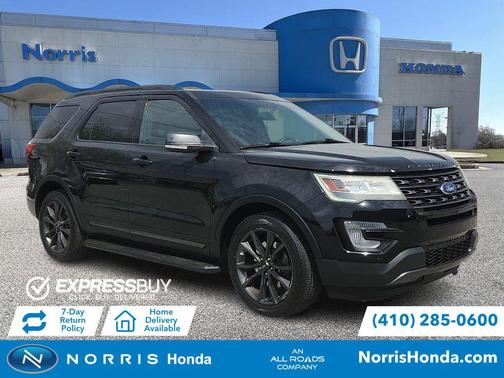 Magnetic Metallic 2017 Ford Explorer XLT